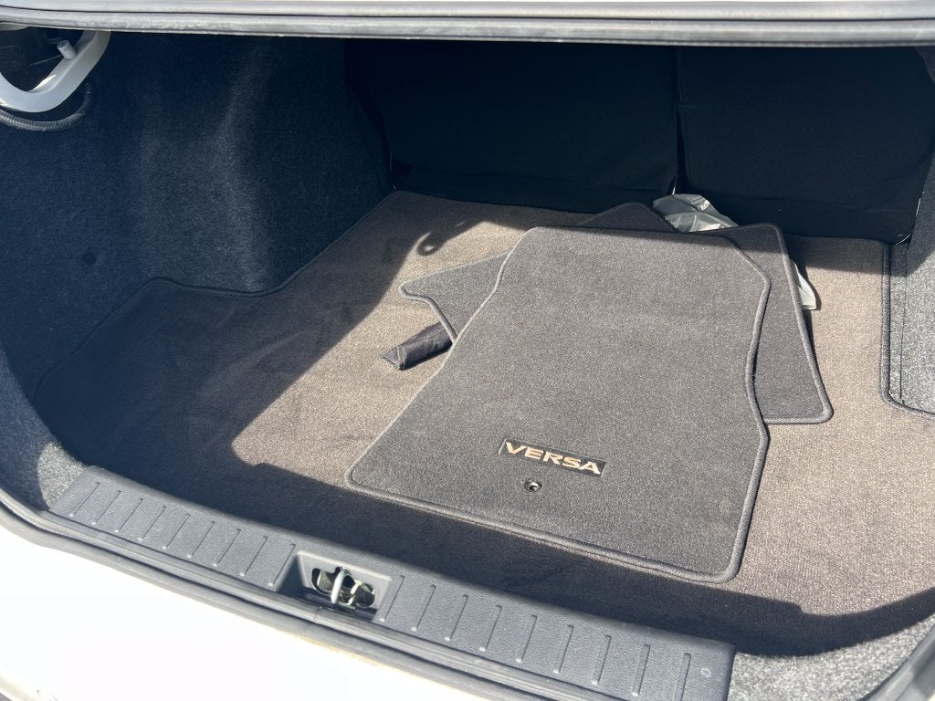 2022 Nissan Versa 1.6 SV