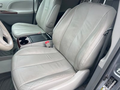 2014 Toyota Sienna XLE