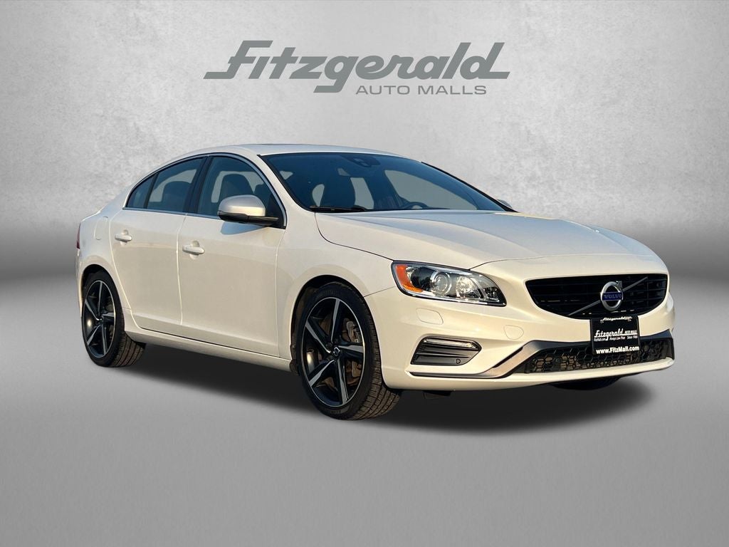2016 Volvo S60 T6 Drive-E R-Design